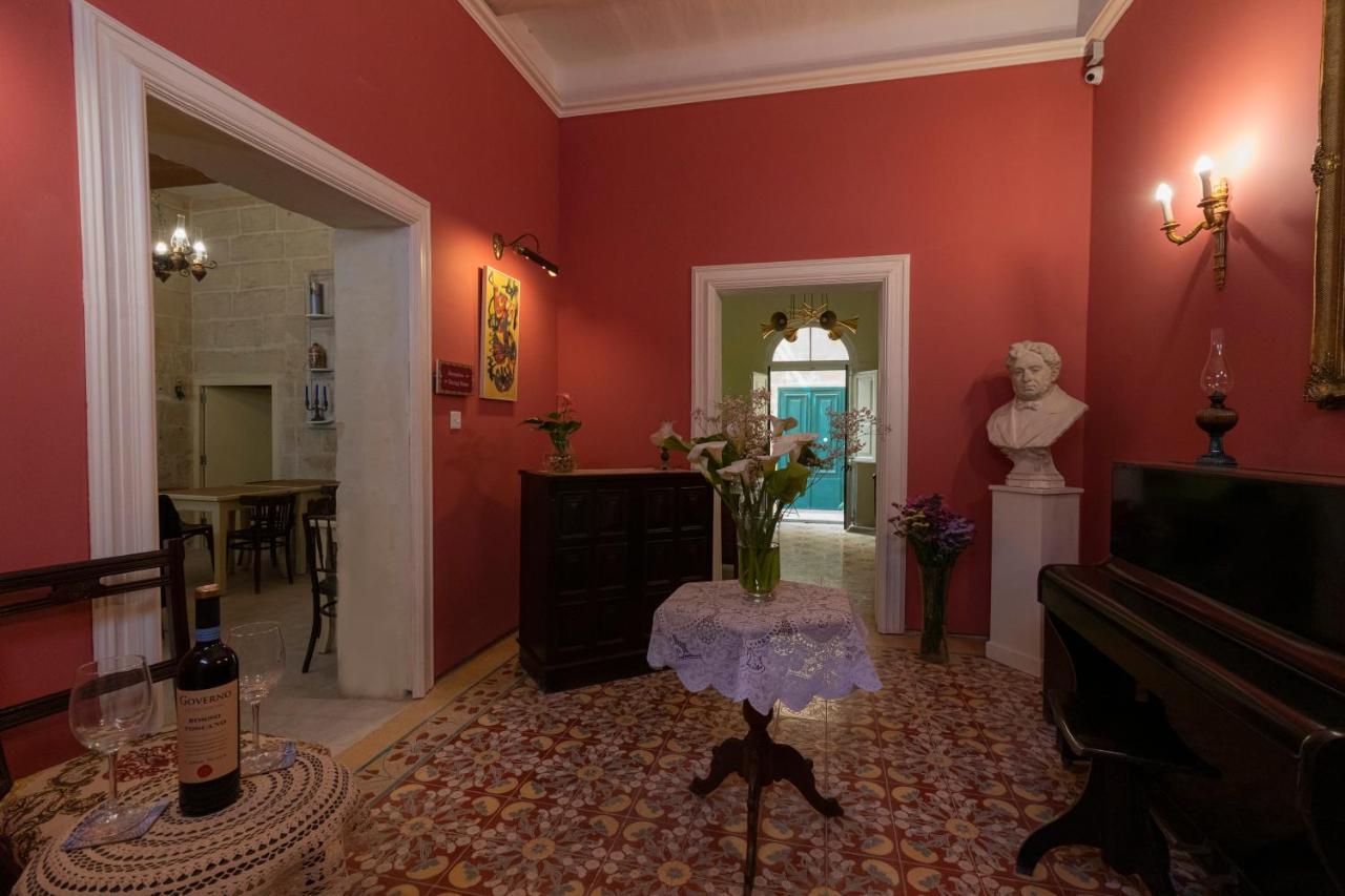 לינה וארוחת בוקר סיינט פול ביי Casa Ricca מראה חיצוני תמונה