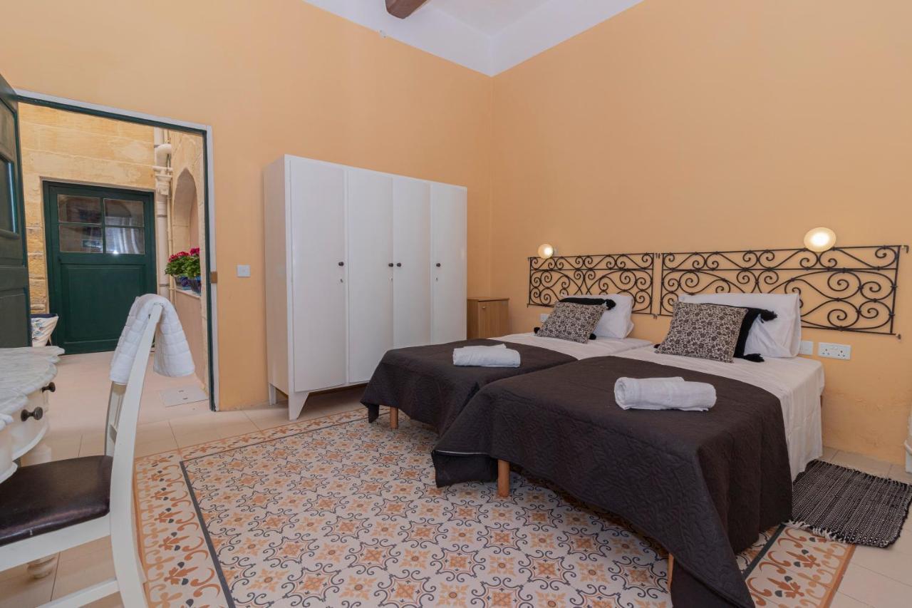לינה וארוחת בוקר סיינט פול ביי Casa Ricca מראה חיצוני תמונה