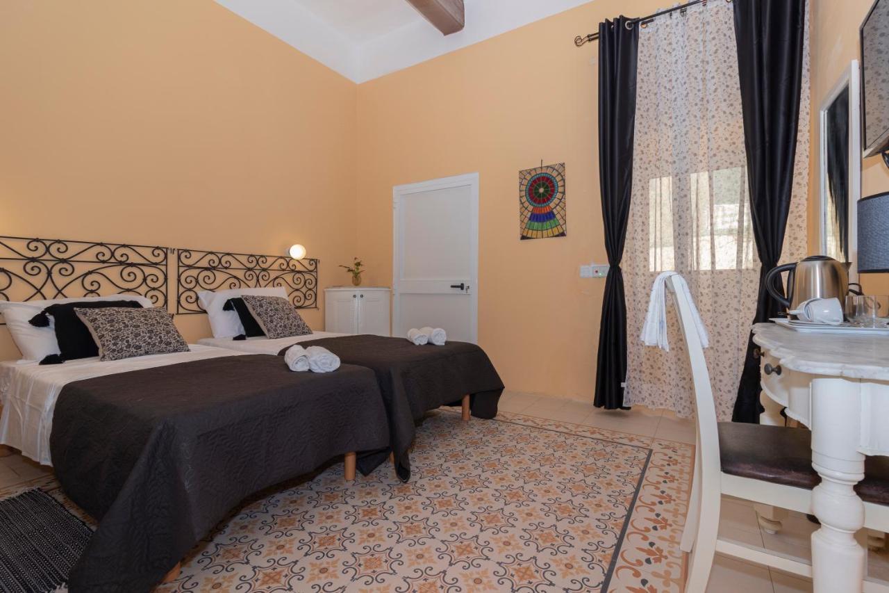 לינה וארוחת בוקר סיינט פול ביי Casa Ricca מראה חיצוני תמונה