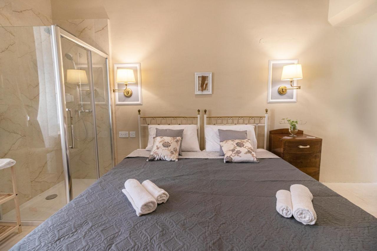 לינה וארוחת בוקר סיינט פול ביי Casa Ricca מראה חיצוני תמונה