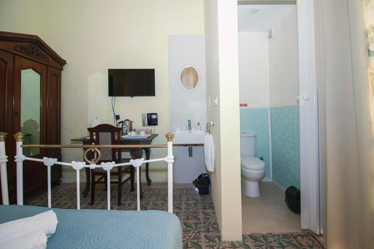 לינה וארוחת בוקר סיינט פול ביי Casa Ricca מראה חיצוני תמונה