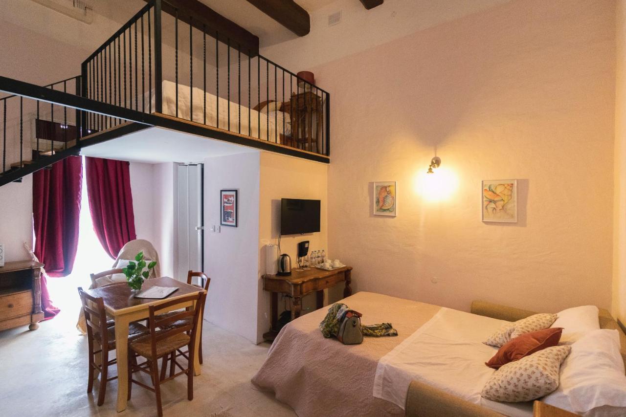 לינה וארוחת בוקר סיינט פול ביי Casa Ricca מראה חיצוני תמונה
