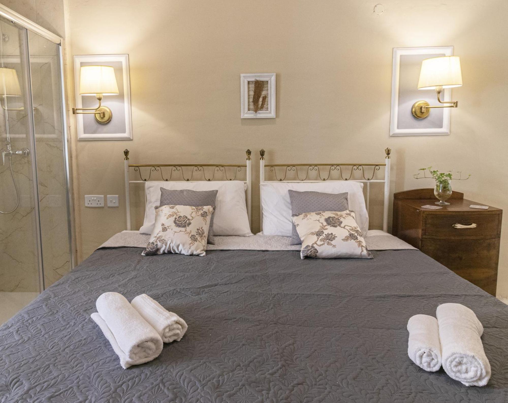 לינה וארוחת בוקר סיינט פול ביי Casa Ricca מראה חיצוני תמונה